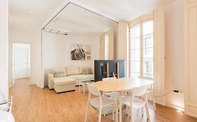 Urbe10 Plaza de la Constitucion 1 Bedroom Apartment